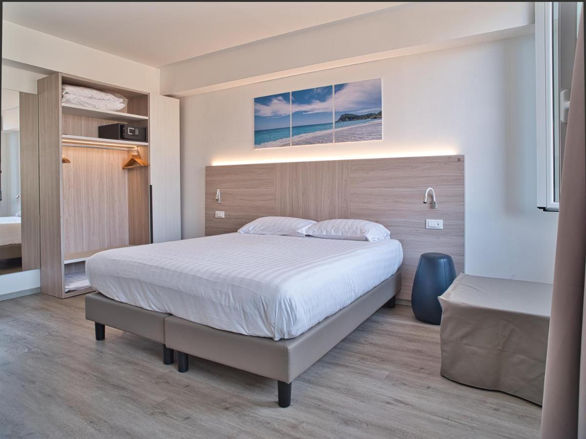 Hotel Medusa ฟีนาเลลีกูเร ภายนอก รูปภาพ