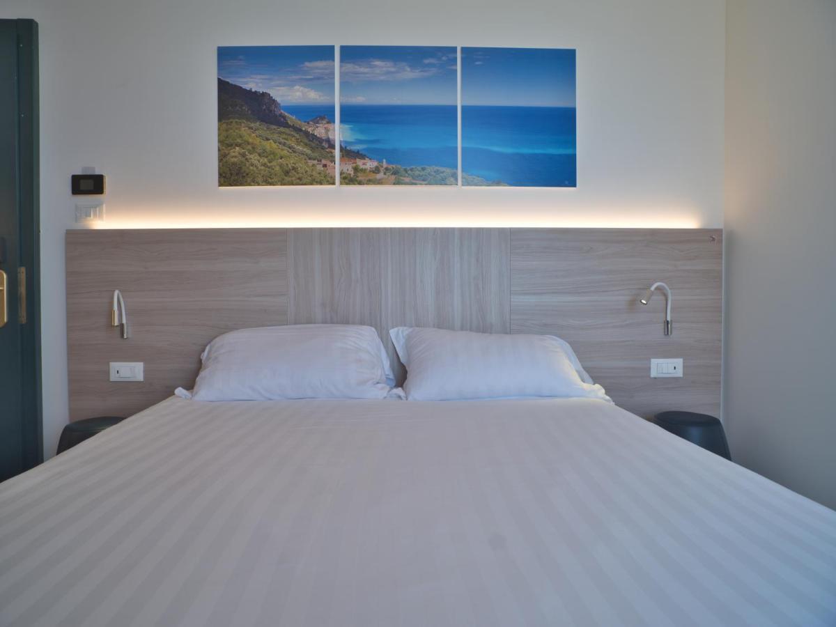 Hotel Medusa ฟีนาเลลีกูเร ภายนอก รูปภาพ
